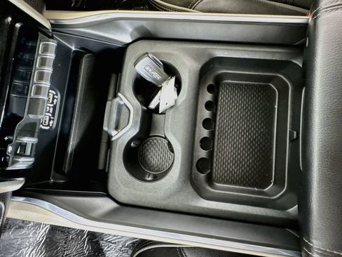Used 2024 RAM 3500 Laramie AWD/4WD image 26