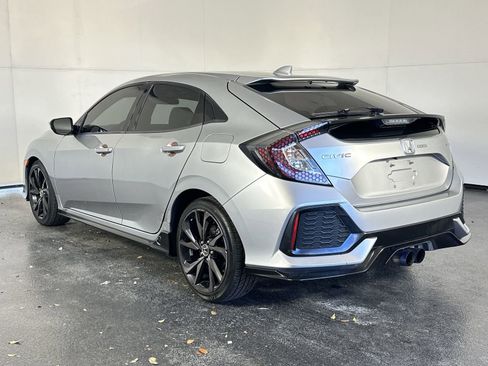Used 2018 Honda Civic Sport image 9