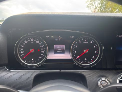 Used 2019 Mercedes-Benz E 450 4MATIC Sedan image 19