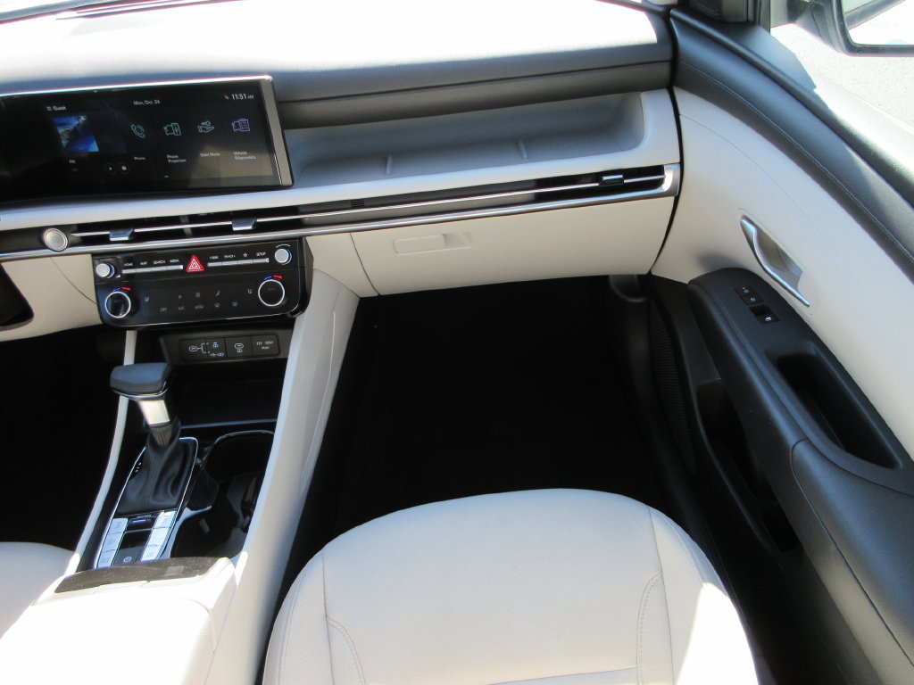 Used 2026 Hyundai Tucson SEL AWD/4WD image 17