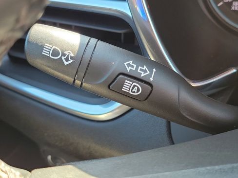 Certified 2023 Chevrolet Equinox LT FWD image 11