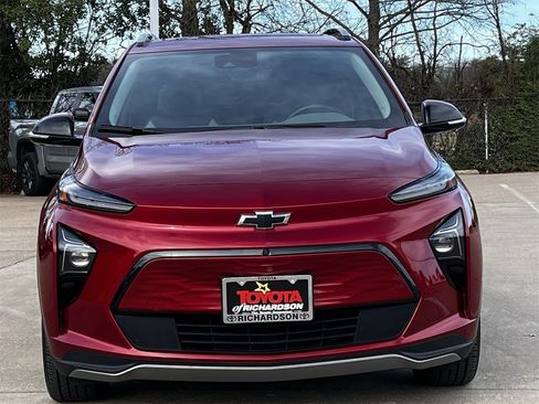 Used 2022 Chevrolet Bolt EUV Premier w/ Launch Edition image 7