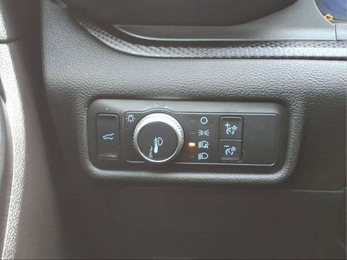 Used 2020 Ford Explorer ST w/ Premium Technology Package image 18