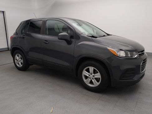Used 2020 Chevrolet Trax LS w/ Tint and Cruise Package image 11