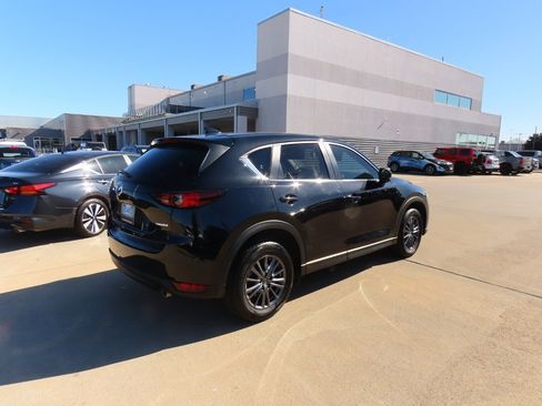 Used 2021 MAZDA CX-5 Touring image 11