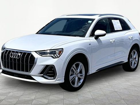 Used 2023 Audi Q3 2.0T Premium Plus w/ Premium Plus Package AWD/4WD image 1