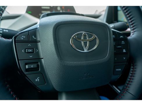 New 2026 Toyota Prius Plug-In Hybrid FWD image 28