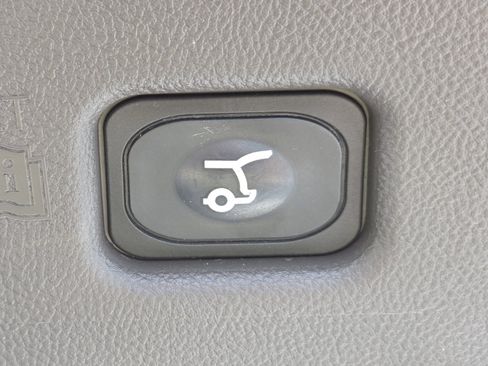 Used 2021 Lincoln Nautilus Reserve AWD/4WD image 25