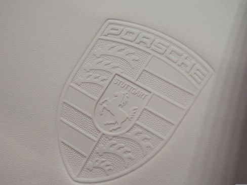 Certified 2025 Porsche Macan image 22