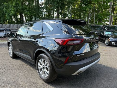Used 2023 Ford Escape Active AWD/4WD image 4