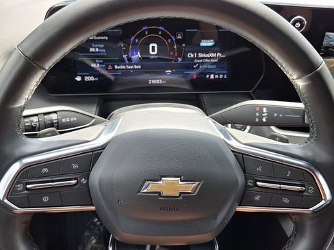 Used 2025 Chevrolet Equinox LT FWD image 20