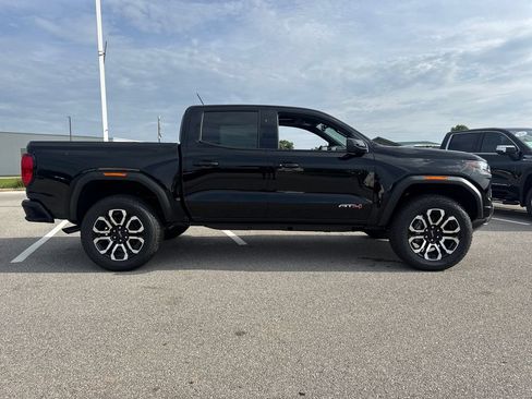 New 2026 GMC Canyon AT4 w/ Technology Plus Package AWD/4WD image 7