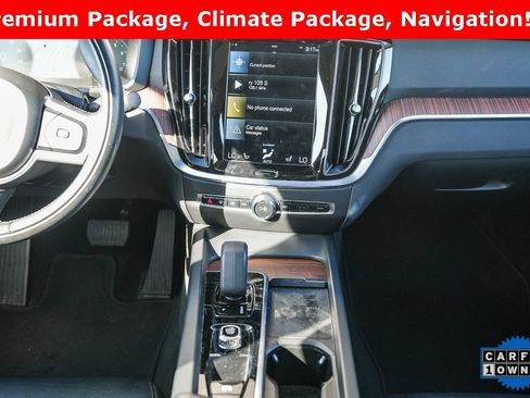 Used 2022 Volvo S60 B5 Momentum image 12