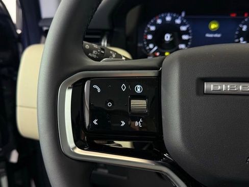 New 2025 Land Rover Discovery Sport S image 20