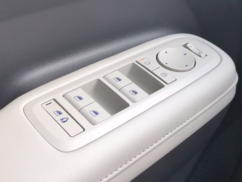 New 2026 Hyundai Santa Fe SEL FWD image 32
