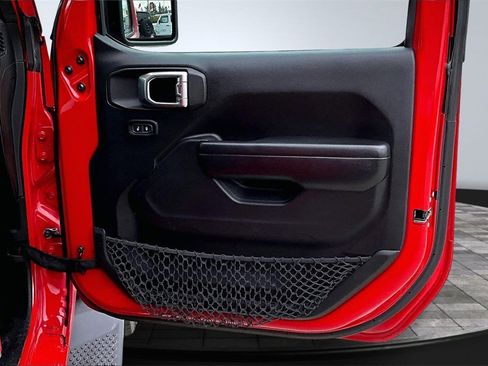 Certified 2020 Jeep Wrangler Unlimited Sport S image 25