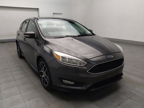 Used 2016 Ford Focus SE w/ SE Sport Package image 13