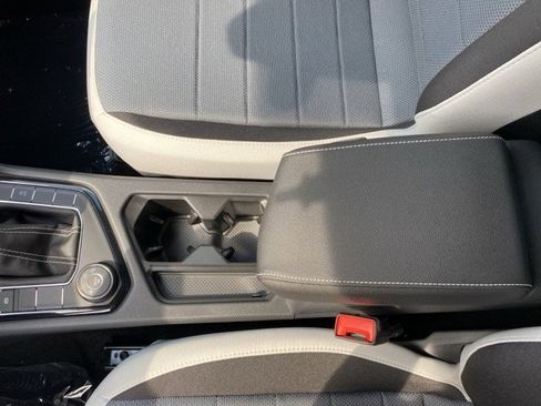 New 2025 Volkswagen Taos S image 41