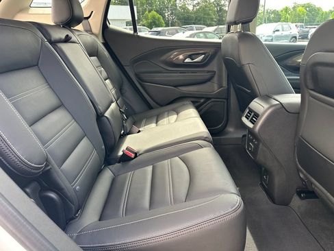Used 2024 GMC Terrain Denali w/ Denali Premium Package AWD/4WD image 16