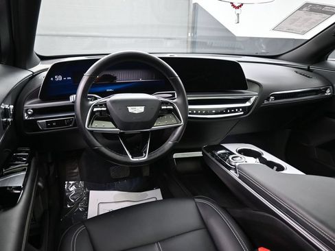 Used 2024 Cadillac Lyriq Tech w/ Driver Assist Package AWD/4WD image 28