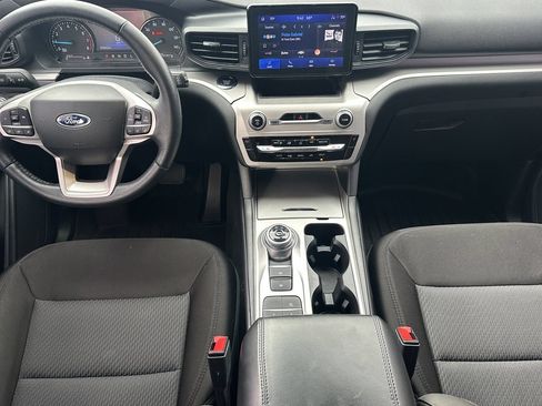Used 2022 Ford Explorer XLT RWD image 12