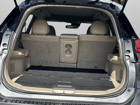 Used 2017 Nissan Rogue SL w/ SL Premium Package image 33