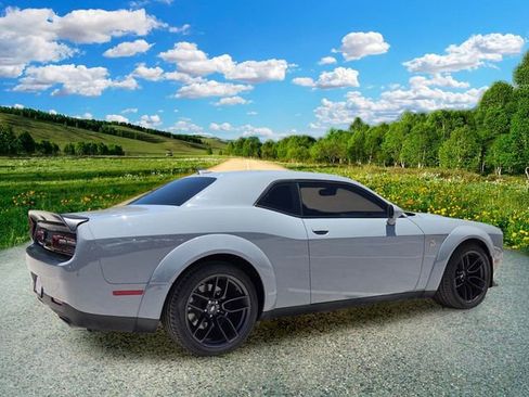 Certified 2022 Dodge Challenger R/T Scat Pack RWD image 6