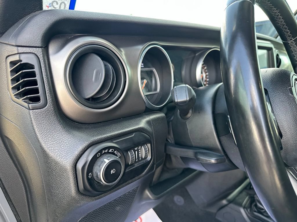 Used 2020 Jeep Wrangler Unlimited Sport S AWD/4WD image 22