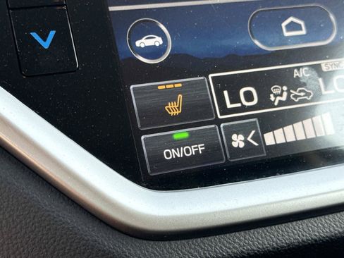 Used 2024 Subaru Ascent Premium AWD/4WD image 32
