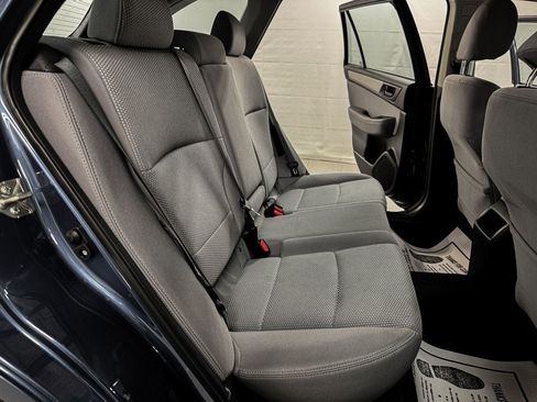 Used 2019 Subaru Outback 2.5i AWD/4WD image 9