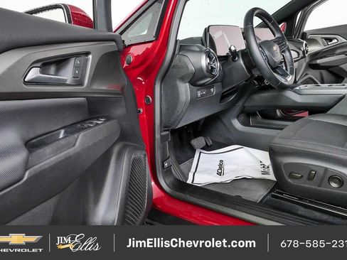 Certified 2026 Chevrolet Equinox EV LT w/ Comfort Package FWD image 7