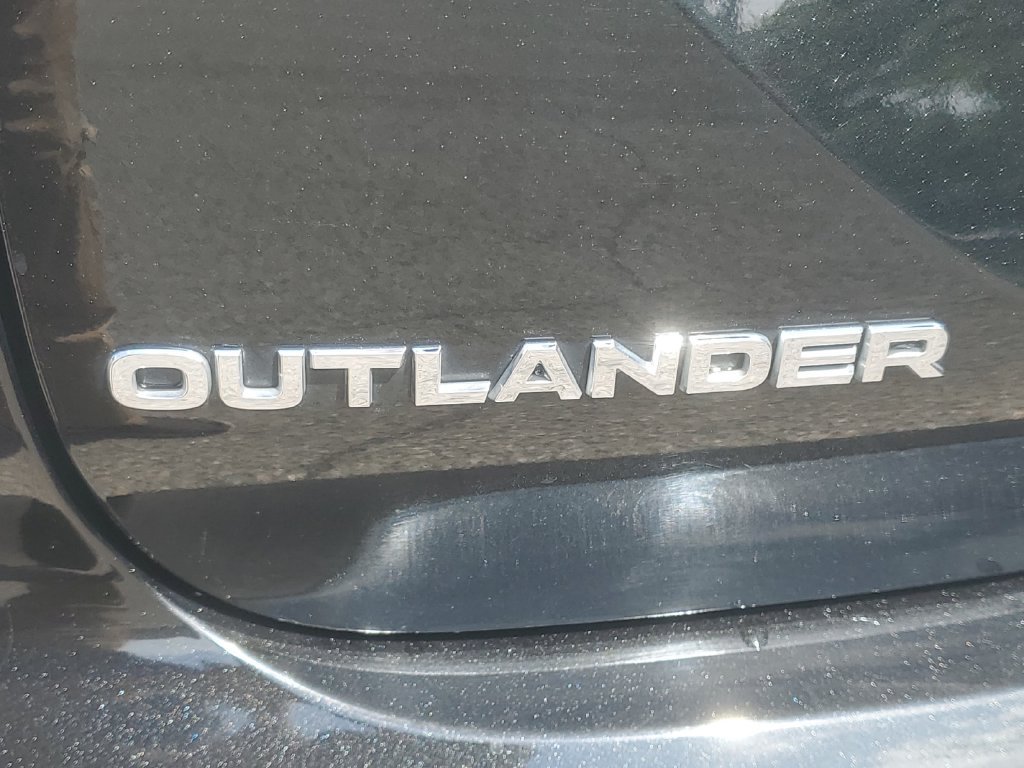 Used 2024 Mitsubishi Outlander SE AWD/4WD image 36