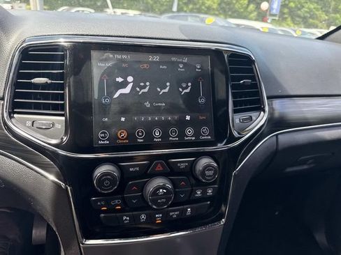 Used 2020 Jeep Grand Cherokee Limited w/ Luxury Group II AWD/4WD image 28