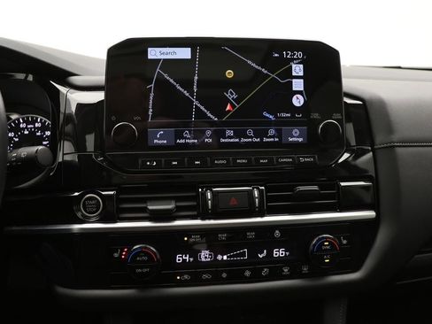 Used 2024 Nissan Pathfinder SL w/ SL Premium Package image 24