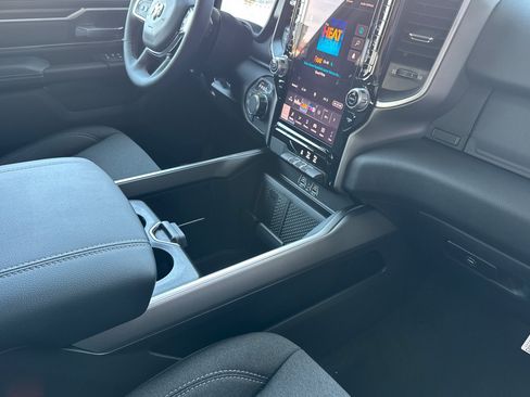 New 2026 RAM 1500 4x4 Crew Cab image 14