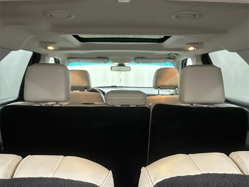 Used 2016 Ford Explorer Platinum image 37