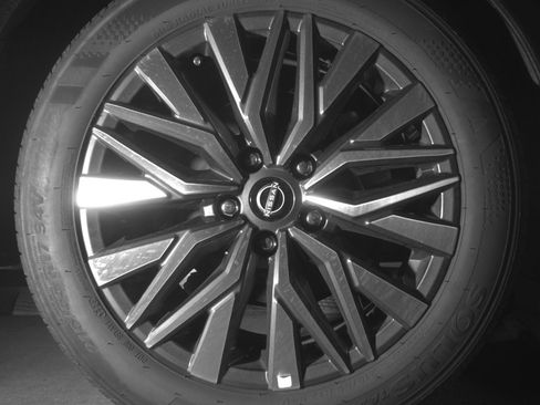 Used 2025 Nissan Altima 2.5 SV image 15