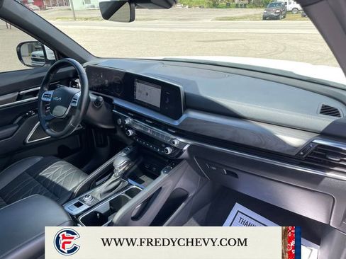 Used 2025 Kia Telluride SX X-Line AWD/4WD image 46