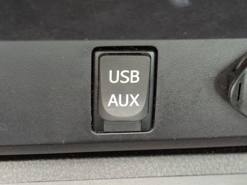 Used 2016 Toyota Tundra SR5 w/ SR5 Upgrade Package RWD image 21