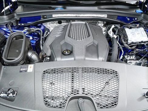 New 2026 Porsche Macan image 36