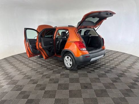 Used 2015 Chevrolet Trax LT w/ LT Plus Package FWD image 18