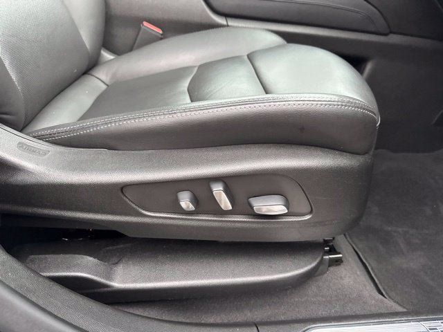 Used 2023 Cadillac XT5 Premium Luxury w/ Technology Package AWD/4WD image 30