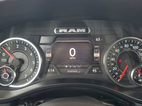 Used 2024 RAM 1500 Laramie AWD/4WD image 19