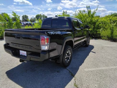 Used 2023 Toyota Tacoma TRD Off-Road AWD/4WD image 5