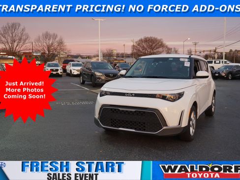 Used 2024 Kia Soul LX w/ Option Group 015 image 1