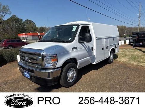 New 2026 Ford E-350 and Econoline 350 Super Duty w/ Power Equipment Group RWD image 1