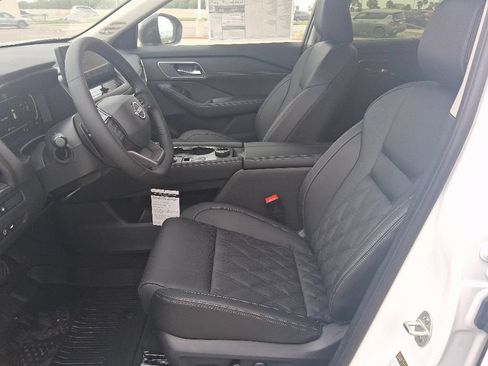 New 2026 Nissan Rogue Platinum AWD/4WD image 24