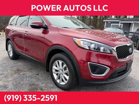 Used 2016 Kia Sorento LX image 1