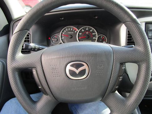 Used 2006 MAZDA Tribute I FWD image 15