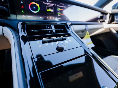 New 2026 Porsche Panamera image 20